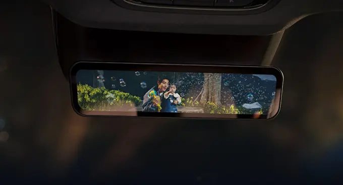 XPENG G6 full-view streaming media rearview mirror