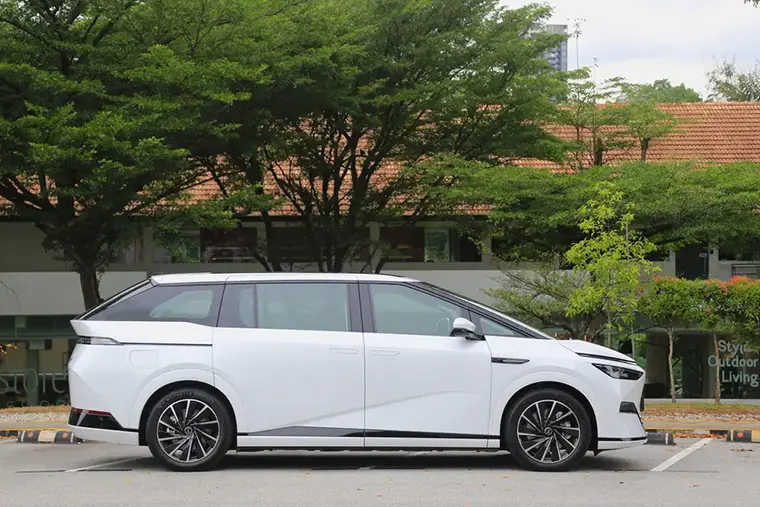 I test drove XPeng’s electric minivan. Its back seats are the business class of the road.
