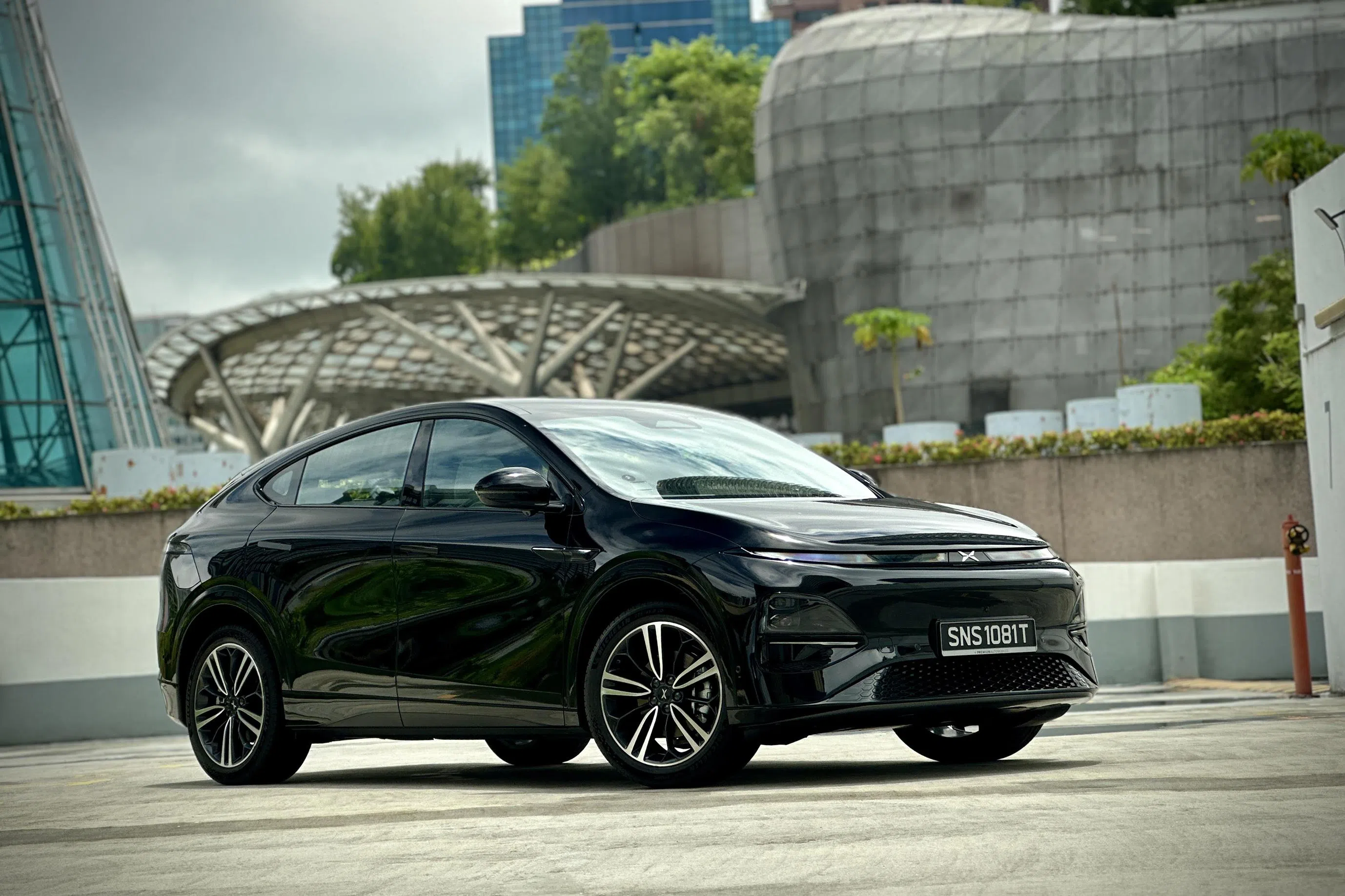 XPeng G6 review: Tap to park, push for progress