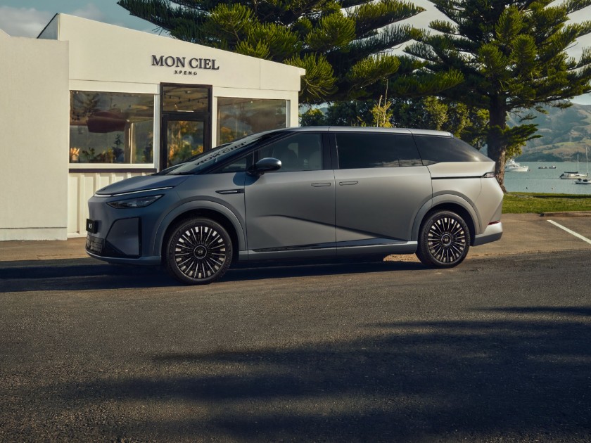 XPENG X9 E-NCAP 5-star safety mobile